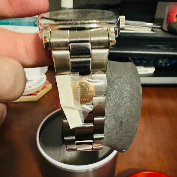 New Men’s Relic Watch with AT&T logo - Picture 3 of 4